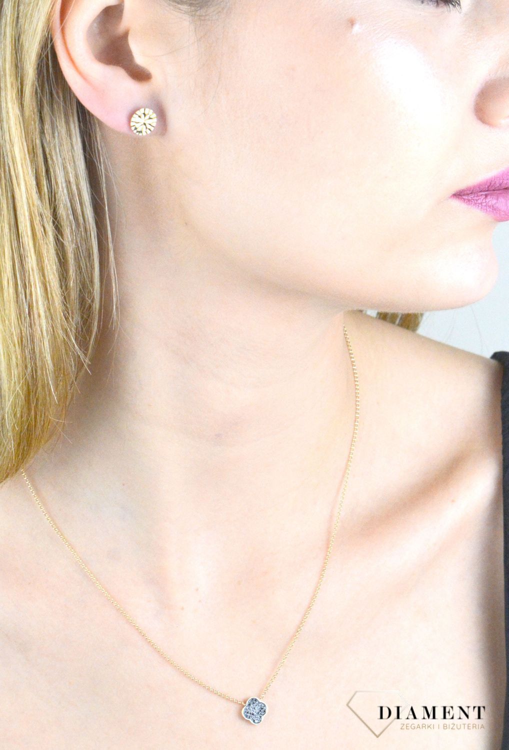 Złote kolczyki damskie 375 blaszki wkrętki grawerowane KL 7390 375.jpg